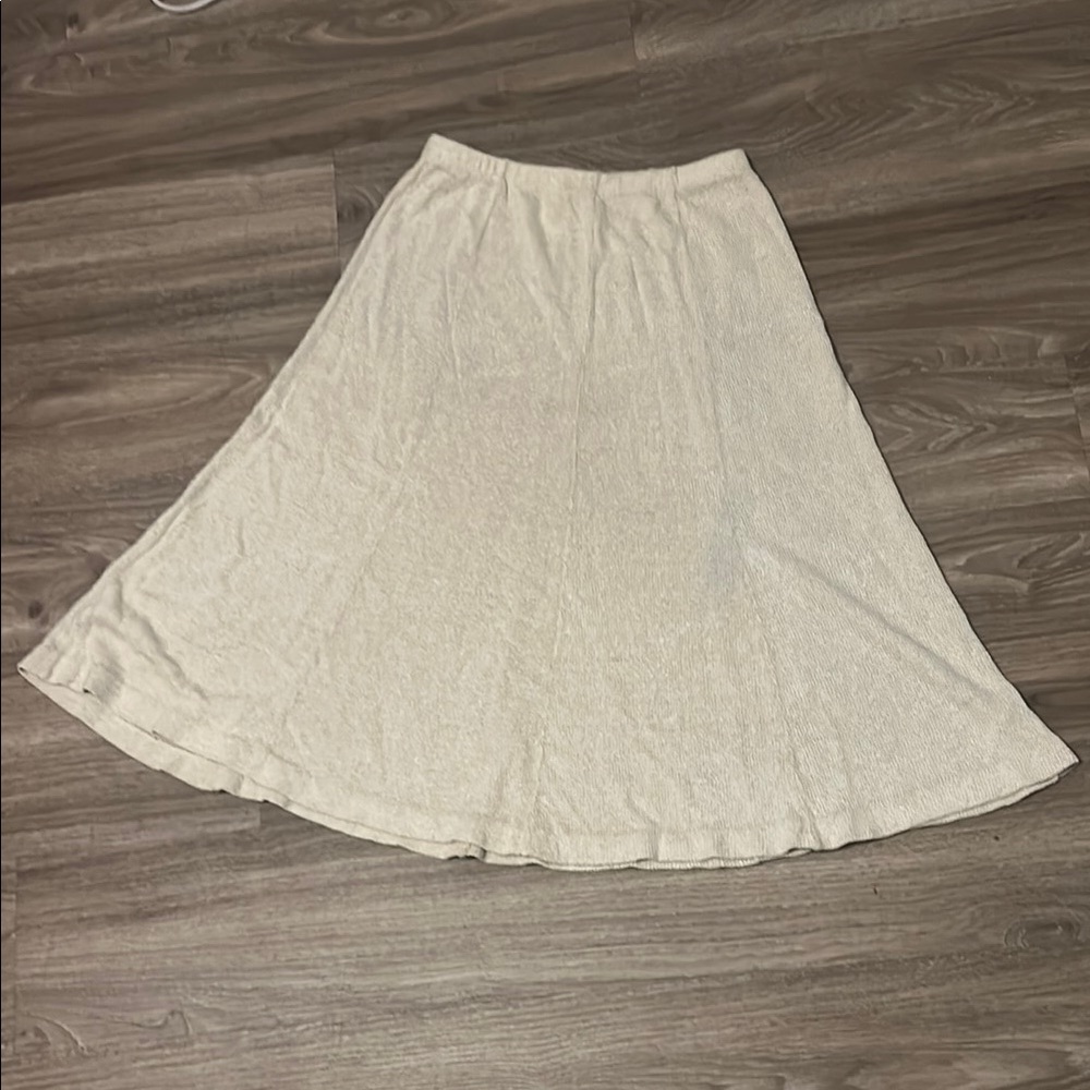 It’s pure Gould Elegant Cream Women's Skirt